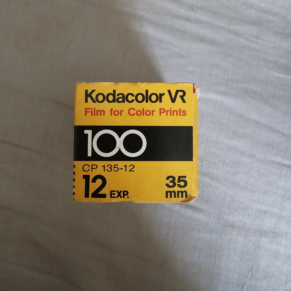 Kodak Kodacolor VR film 100 12exp 35mm exp.01/1985‎